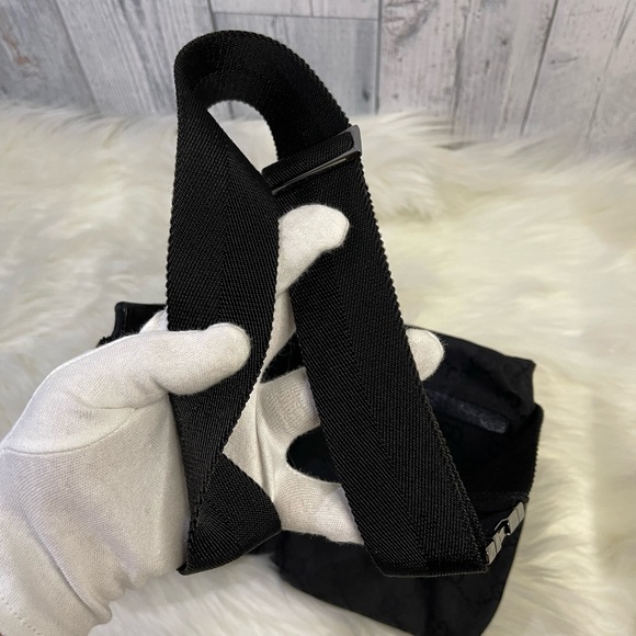 GUCCI monogram body bag / belt bag in black with shw - Picture 11 of 16